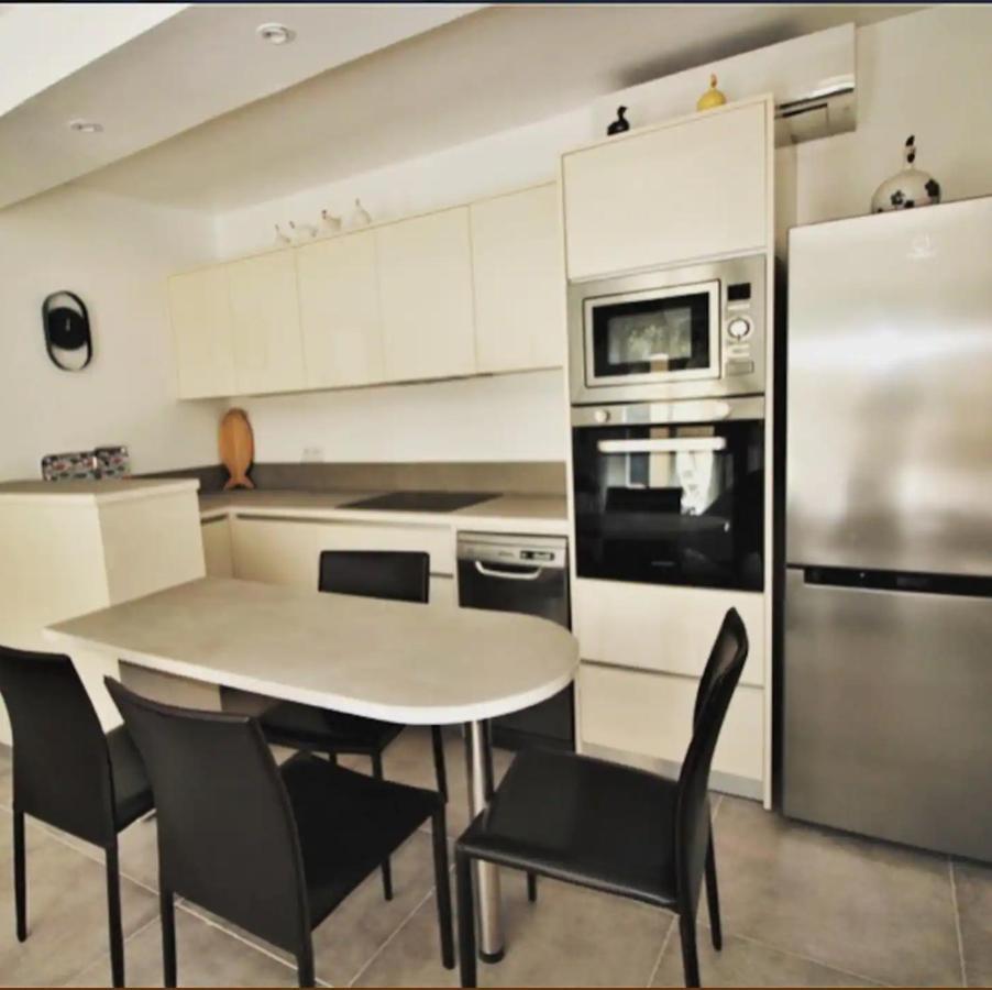 Azur Appart 4 Pers - Parking - Terrasse - 10Min Du Centre กาซีส์ ภายนอก รูปภาพ