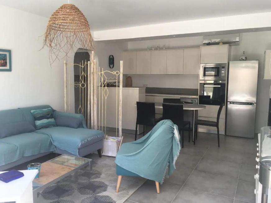 Azur Appart 4 Pers - Parking - Terrasse - 10Min Du Centre กาซีส์ ภายนอก รูปภาพ